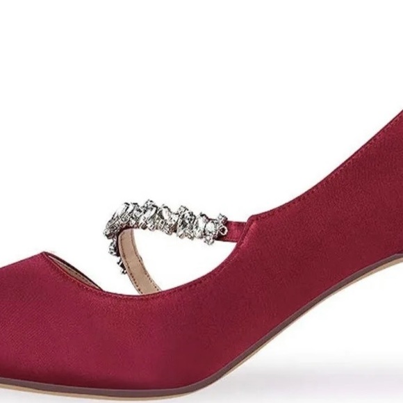 New in the box women’s shoes - Picture 2 of 5